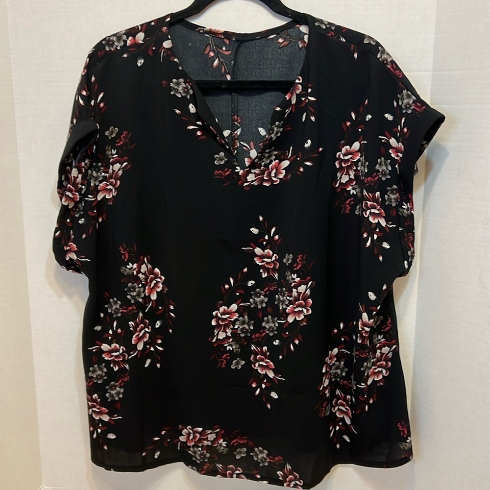 Shein 2XL Floral Short Sleeve Blouse/Top